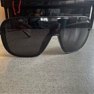 QUAY Australia Oversized Shield Sunglasses – Black/Smoke Lens